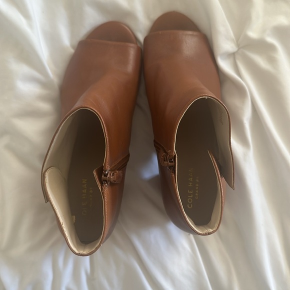 Cole Haan Leather Ankle Boot Peep Toe - Picture 6 of 8